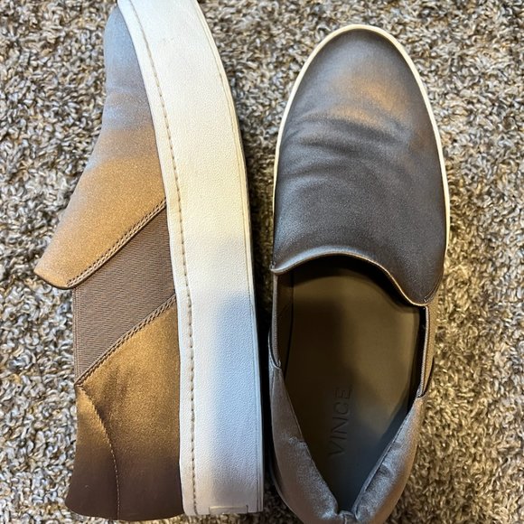 Vince Sneakers - Picture 2 of 2